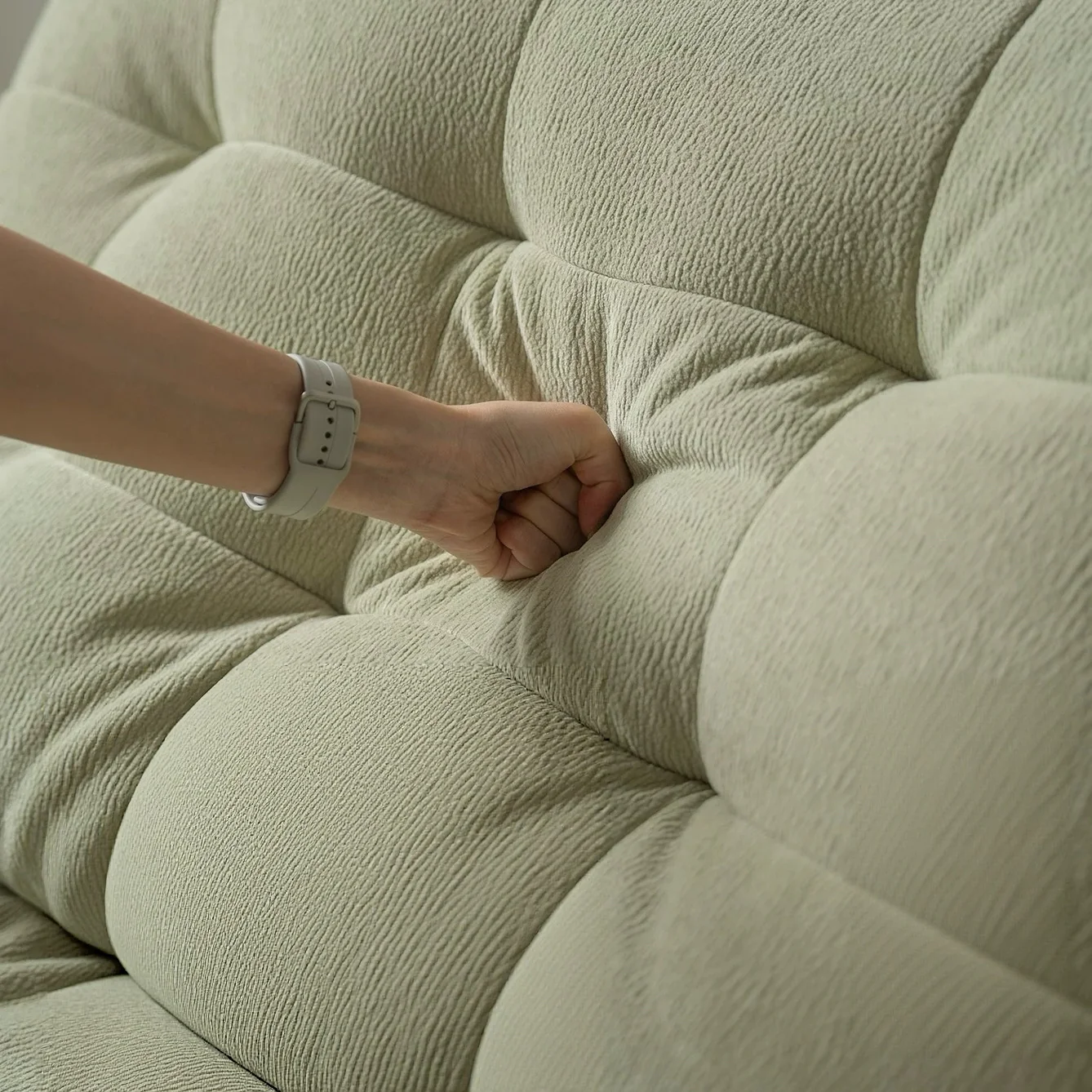 Tiffany Extendable Sofa in Chenille - Image 11